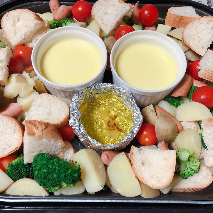 ホットプレートで簡単!チーズホンデュ&アヒージョ